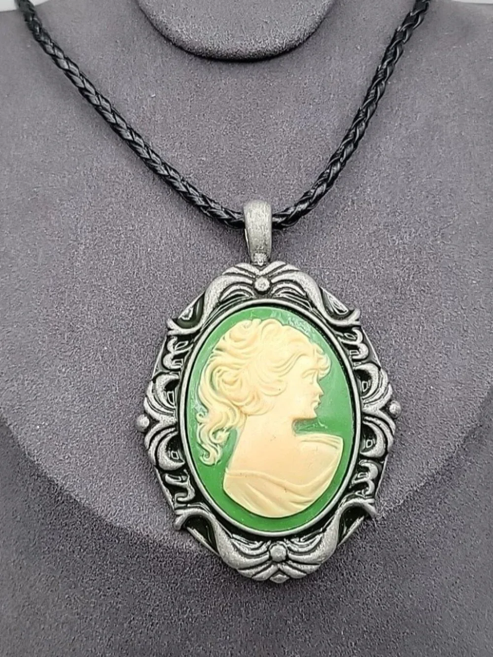 Vtg Large Cameo Lady Statement Pendant  Necklace Green White Resin Black Cord